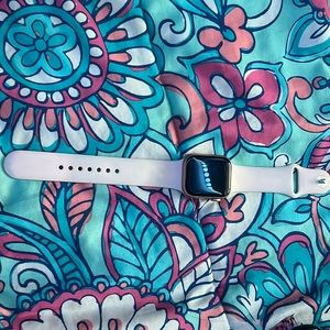 apple watch SE , rose gold , barley used